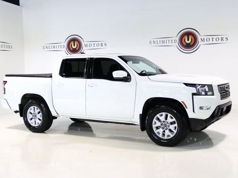 Used 2022 Nissan Frontier SV image 6