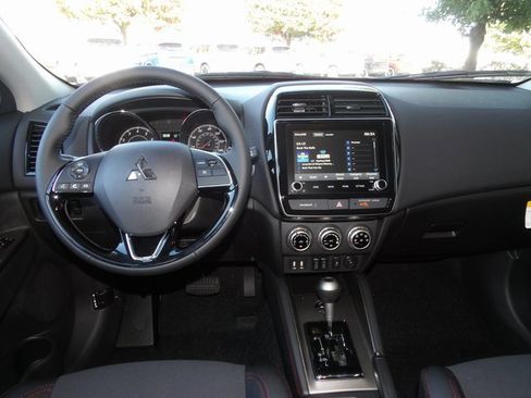 New 2025 Mitsubishi Outlander Sport SE image 13