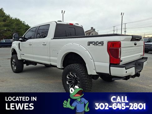 Used 2022 Ford F250 Lariat w/ Black Appearance Package image 18