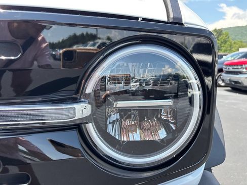 New 2026 Ford Bronco Big Bend w/ Black Diamond Package AWD/4WD image 9