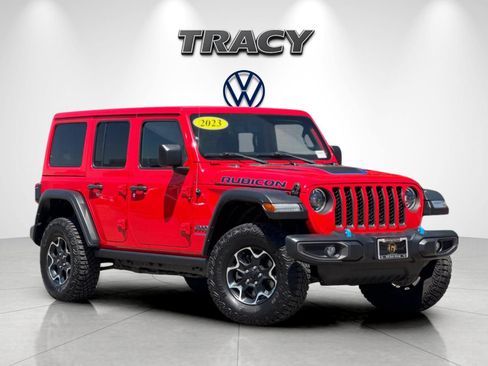 Used 2023 Jeep Wrangler Unlimited Rubicon 4xe w/ Cold Weather Group AWD/4WD image 2