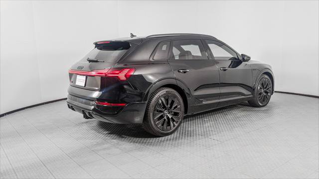 Used 2024 Audi Q8 e-tron Prestige w/ Prestige Package AWD/4WD image 7
