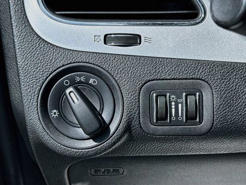 Used 2011 Dodge Journey Mainstreet w/ Safe & Sound Group AWD/4WD image 11