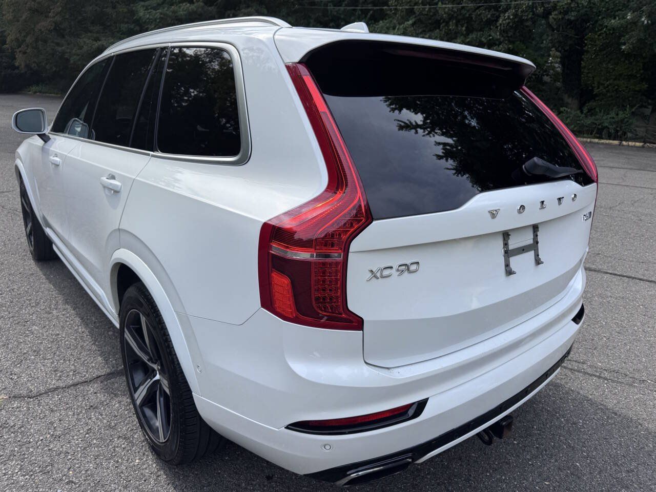 Used 2016 Volvo XC90 T6 R-Design AWD/4WD image 7