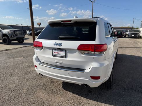 Used 2020 Jeep Grand Cherokee Overland image 6