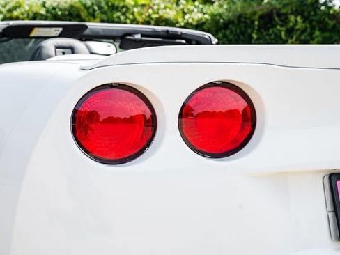 Used 2006 Chevrolet Corvette Convertible w/ Preferred Equipment Group image 47