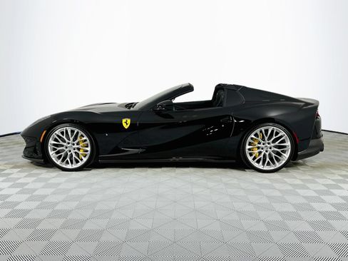 Used 2023 Ferrari 812 GTS RWD image 31