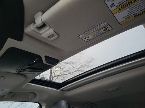 Used 2025 Subaru Outback Touring XT image 29