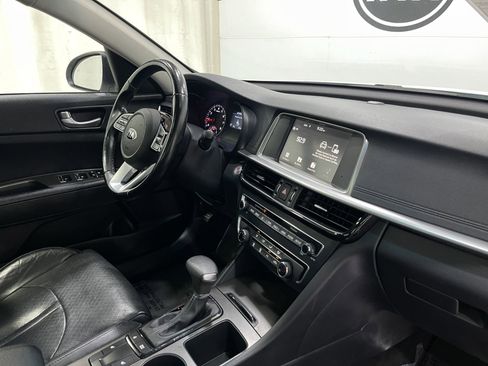 Used 2020 Kia Optima SE FWD image 19
