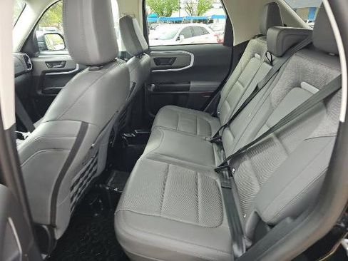 Used 2025 Ford Bronco Sport Badlands image 8