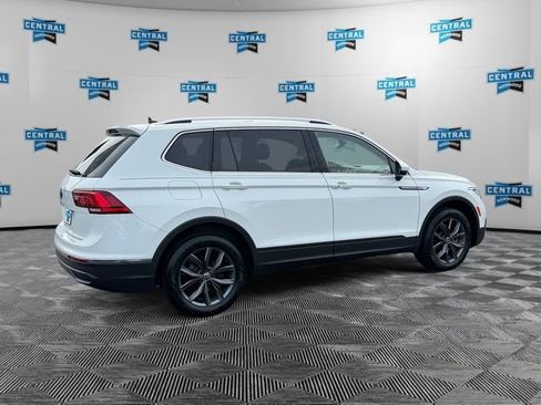 Used 2022 Volkswagen Tiguan SE FWD image 5