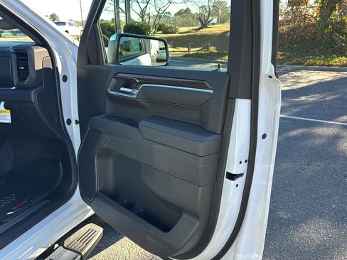 New 2026 Chevrolet Silverado 1500 LT image 12