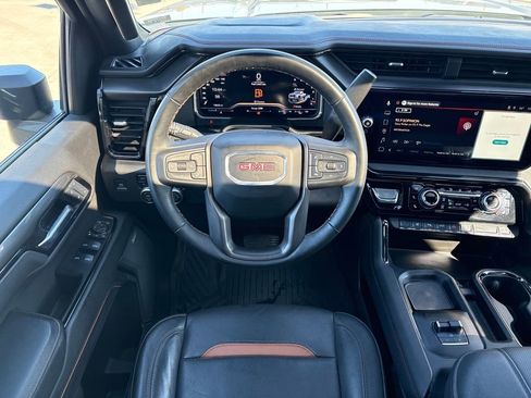 Used 2025 GMC Sierra 2500 AT4 w/ AT4 Premium Plus Package image 26