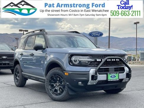 New 2025 Ford Bronco Sport Outer Banks w/ Sasquatch Outer Banks Package image 1