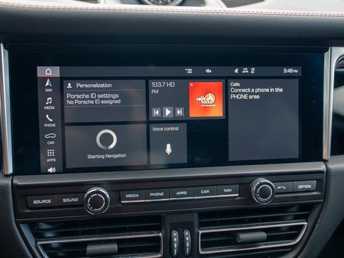 Used 2020 Porsche Macan S image 17