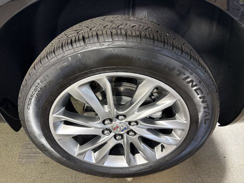 Used 2024 Buick Enclave Avenir w/ Trailering Package, 5000 lbs. AWD/4WD image 5