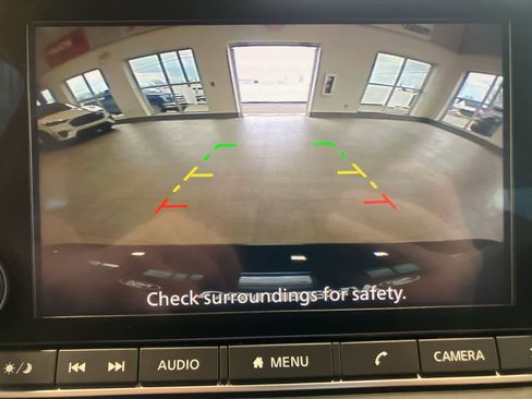 Used 2024 Nissan Rogue SV image 18