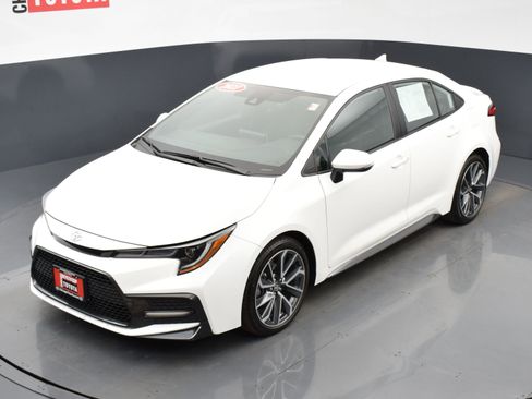 Used 2021 Toyota Corolla SE image 23