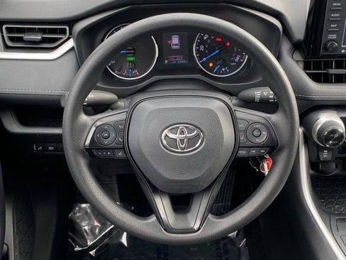 Certified 2022 Toyota RAV4 LE image 11