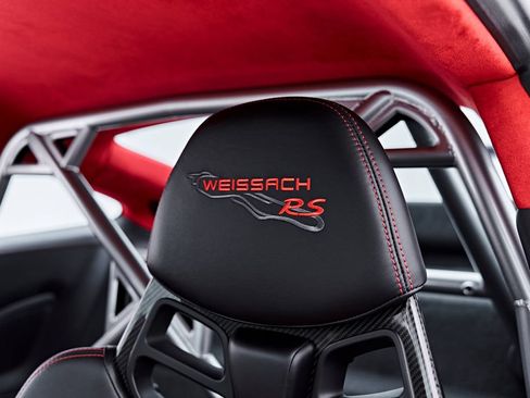 Used 2019 Porsche 911 GT2 RS RWD image 65
