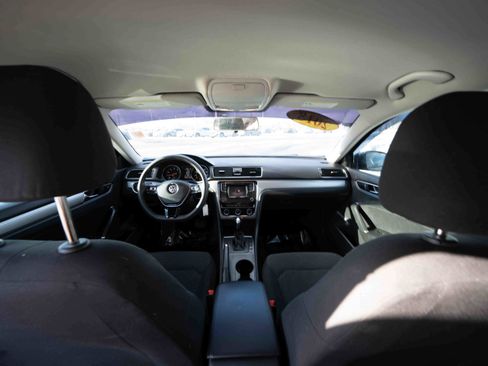 Used 2018 Volkswagen Passat 2.0T S image 19