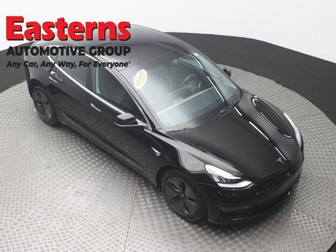 Used 2018 Tesla Model 3 Long Range image 3