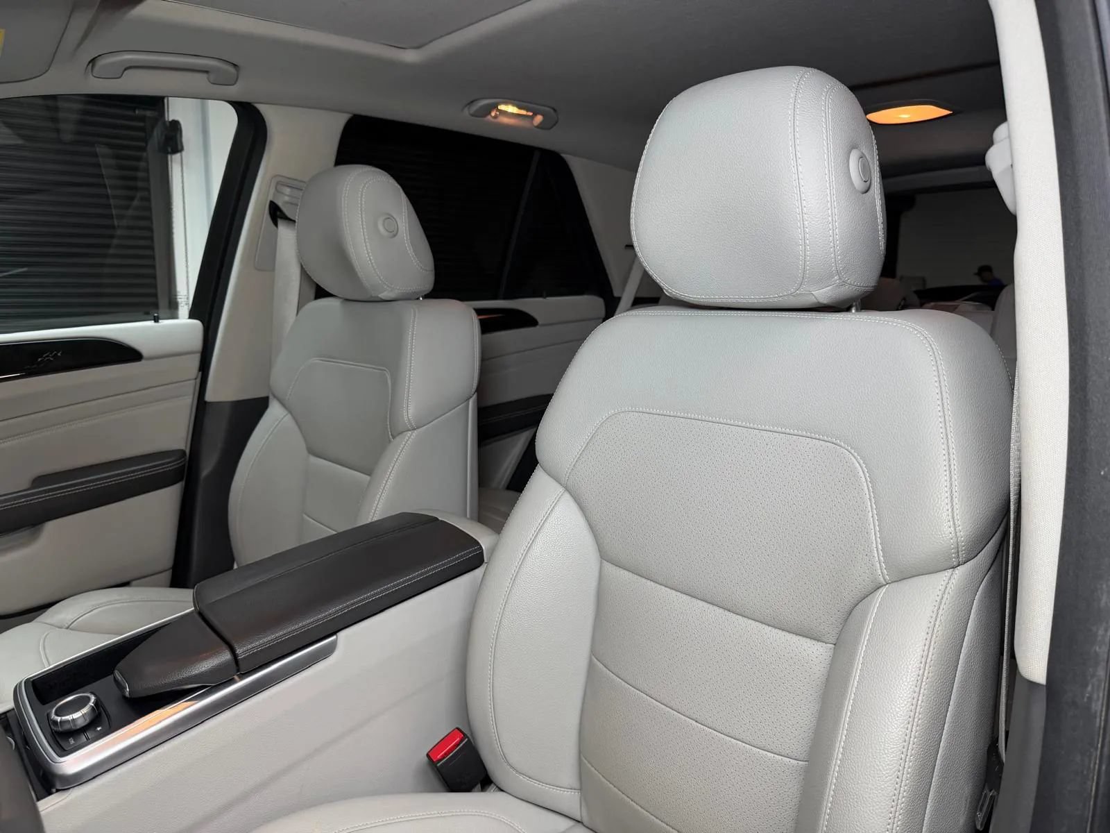 Used 2015 Mercedes-Benz ML 350 4MATIC w/ Premium 1 Package image 29