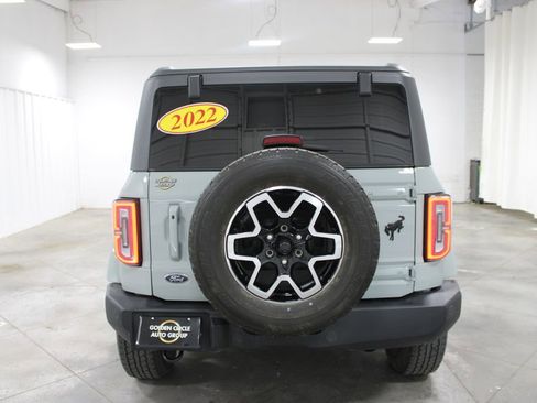 Used 2022 Ford Bronco Outer Banks image 8