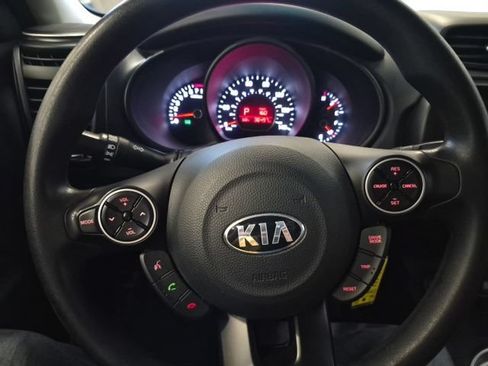 Used 2019 Kia Soul FWD image 13