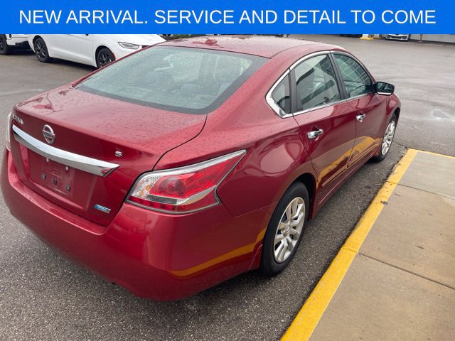 Used 2014 Nissan Altima 2.5 S w/ Display Audio Package FWD image 18