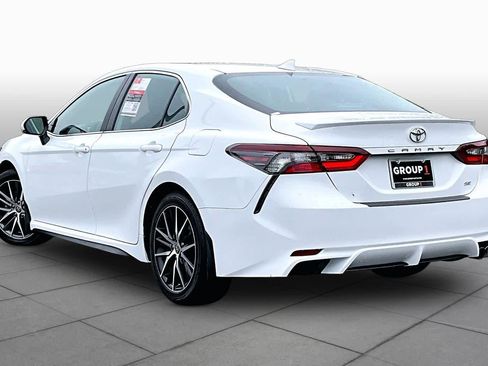 Used 2024 Toyota Camry SE FWD image 12
