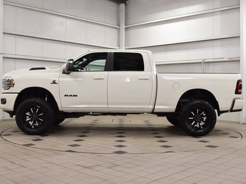 Used 2024 RAM 2500 Laramie w/ Night Edition image 4