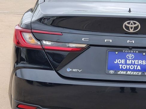 Used 2026 Toyota Camry LE FWD image 10