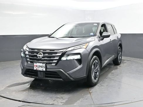 Used 2024 Nissan Rogue SV FWD image 7