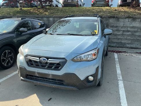 Used 2023 Subaru Crosstrek 2.0i Premium AWD/4WD image 3