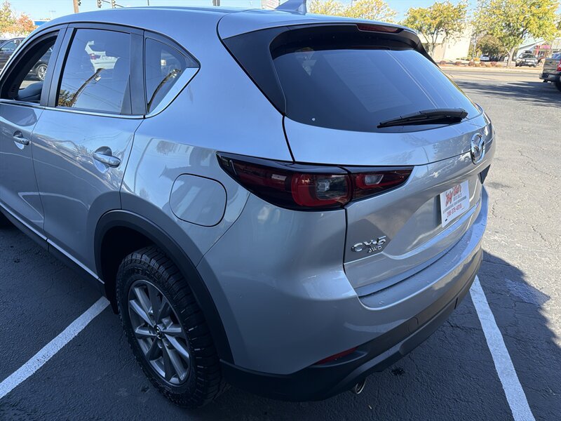 Used 2023 MAZDA CX-5 AWD 2.5 S w/ Select Package image 7