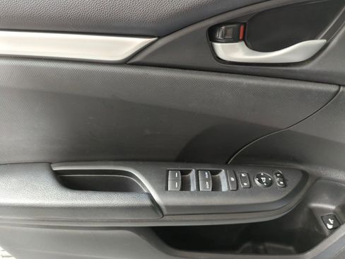 Used 2021 Honda Civic Sport image 9