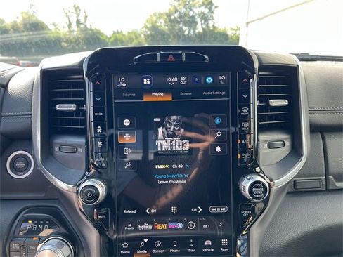 Used 2024 RAM 1500 Laramie image 13