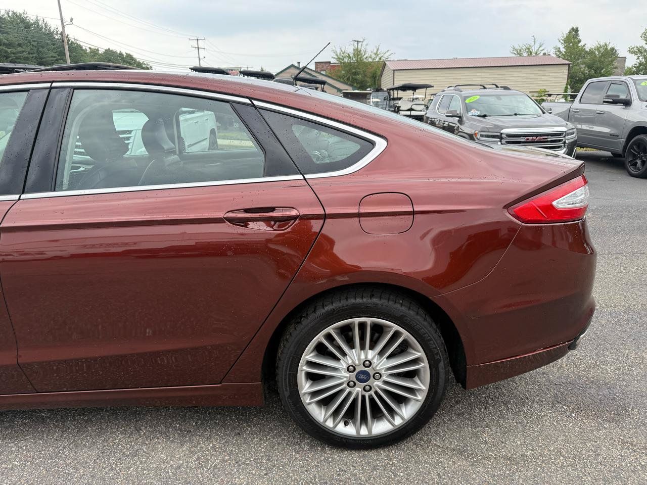 Used 2016 Ford Fusion SE w/ Equipment Group 202A AWD/4WD image 8