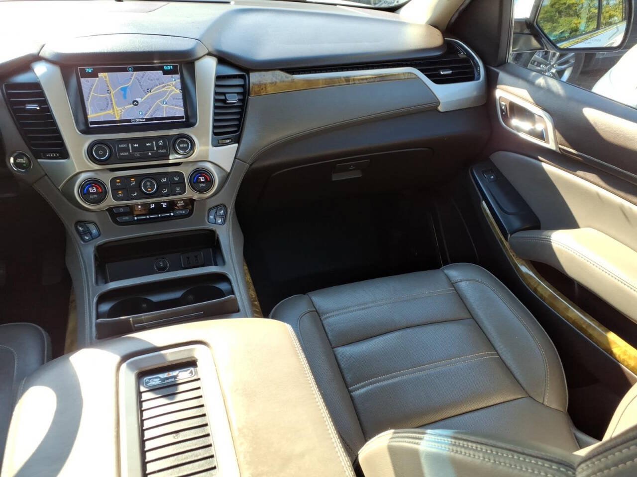 Used 2017 GMC Yukon Denali w/ Open Road Package AWD/4WD image 14