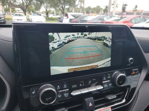 Certified 2026 Toyota Highlander XSE image 24