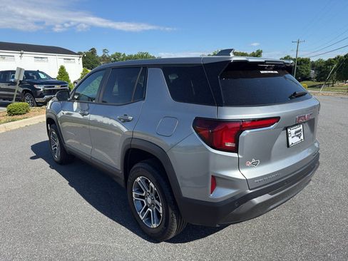 New 2026 GMC Terrain Elevation w/ Technology Package II FWD image 4