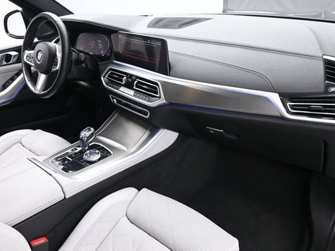 Used 2023 BMW X5 xDrive40i w/ Executive Package AWD/4WD image 21