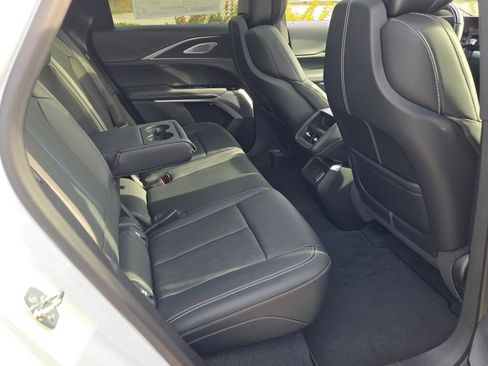 New 2026 Cadillac Lyriq Premium Luxury w/ LPO, Floor Liner Package AWD/4WD image 10