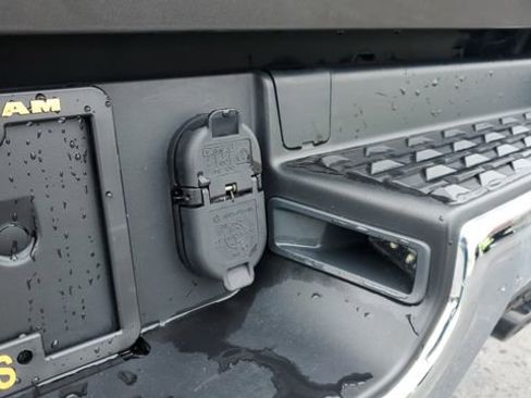 Certified 2022 RAM 1500 Big Horn image 29