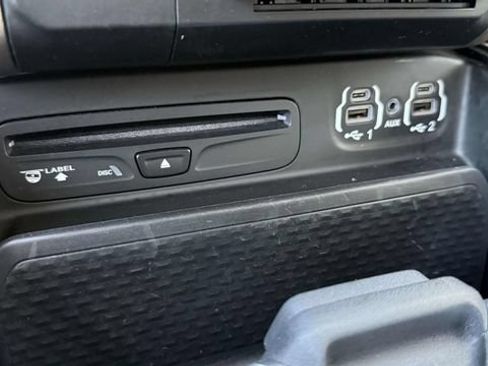 Used 2019 RAM 1500 Laramie AWD/4WD image 45