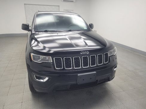 Used 2019 Jeep Grand Cherokee Laredo AWD/4WD image 14