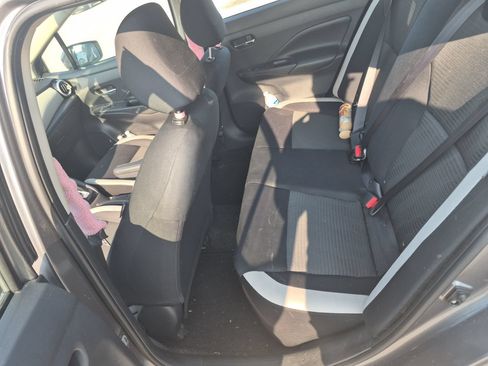 Used 2020 Nissan Versa SV FWD image 13