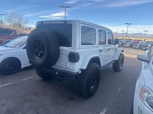 Used 2021 Jeep Wrangler Unlimited Sahara image 4