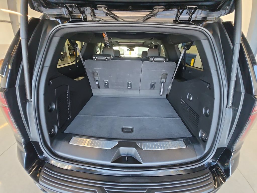 Certified 2025 Chevrolet Suburban RST w/ Sun And Tow Package AWD/4WD image 29